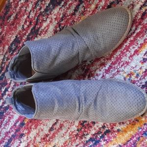 Report Gray Suede Ankle Booties 9